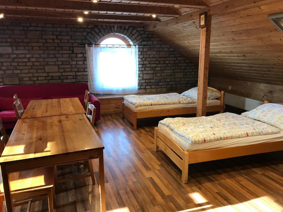 Cifrapince Es Vendeghaz Villa Tordas Bagian luar foto
